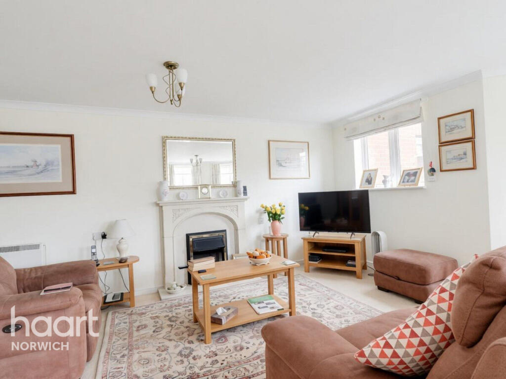 Apartment in Norwich - View 4