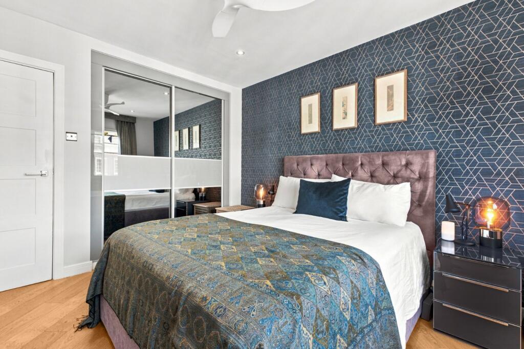 Apartment in London - More