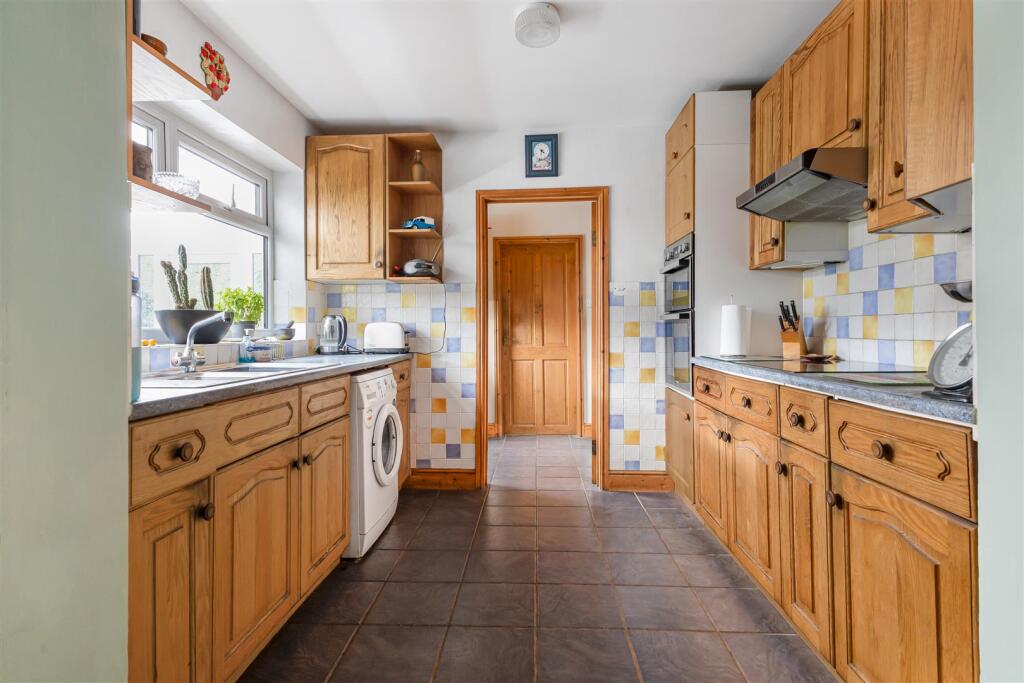 House in Tonbridge and Malling, Wrotham - View 3