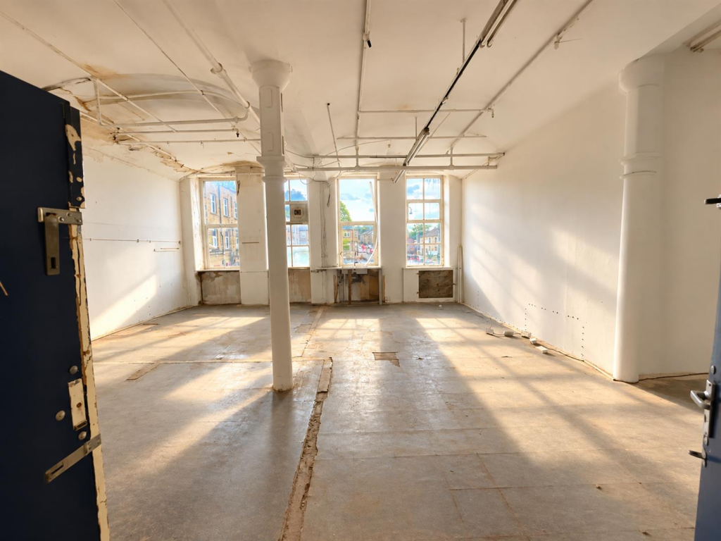 Main image of property: Unit 38B, Colne Valley Business Park, Linthwaite, Huddersfield