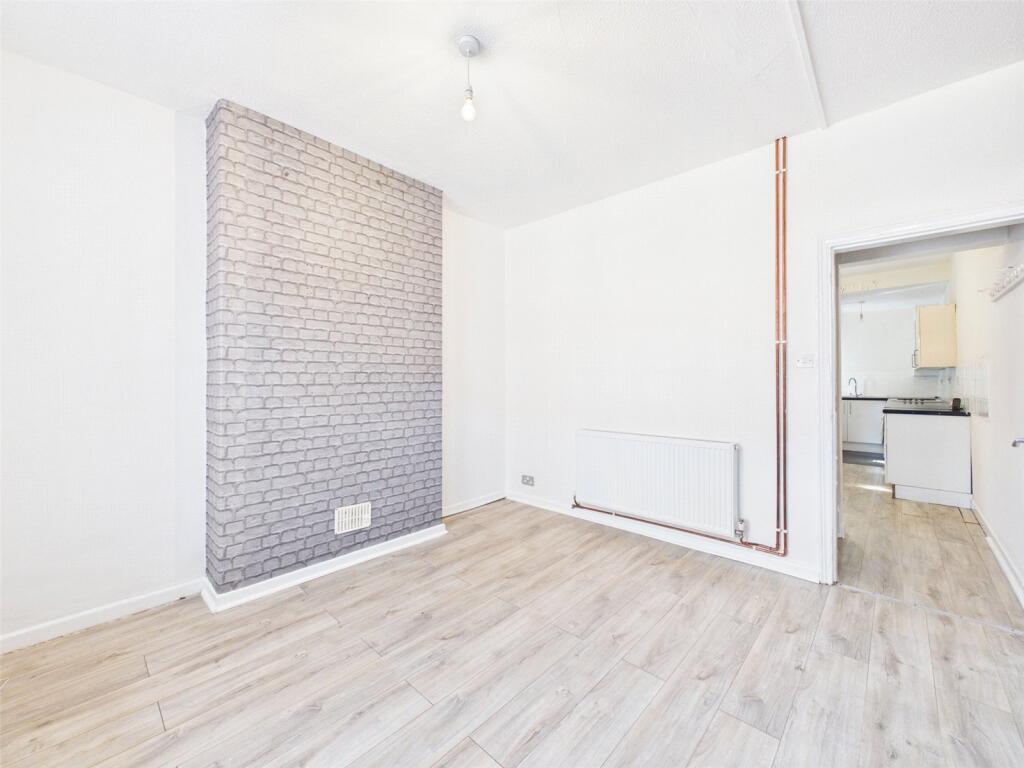 House in Nottingham, Sherwood - View 3