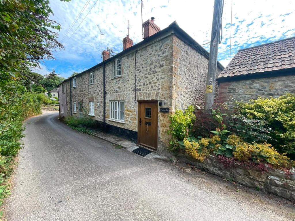 Main image of property: Wayford - NO ONWARD CHAIN