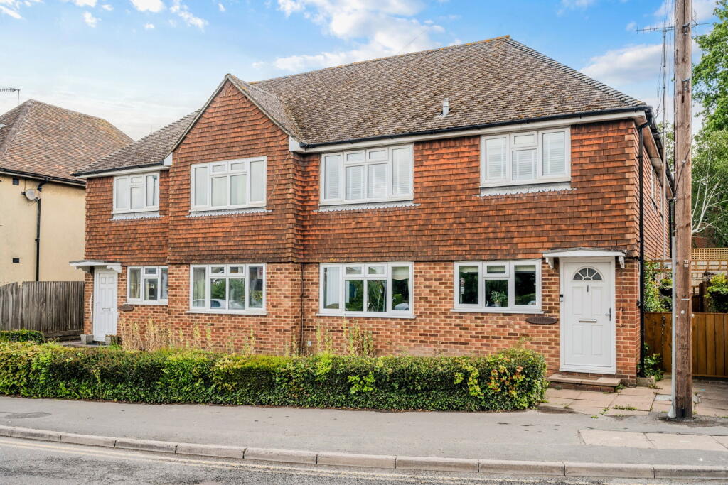 Main image of property: Godstone Road, Lingfield, RH7 6BB
