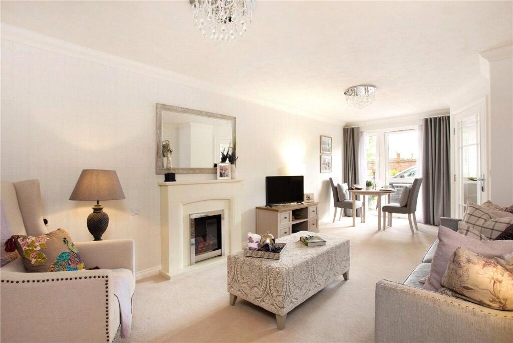 Dovehouse Lodge, Wratten Road, Hitchin, SG5 photo 4