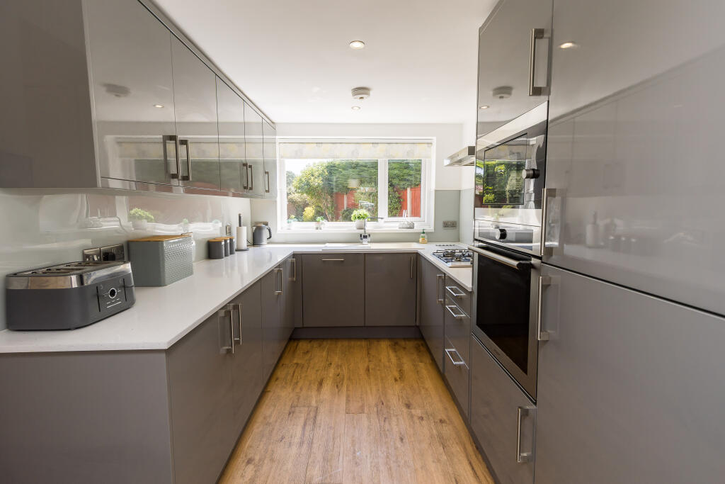 House in Ellesmere Port - View 5