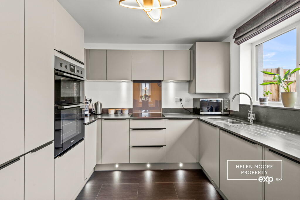 House in South Hams, Brixton - View 5