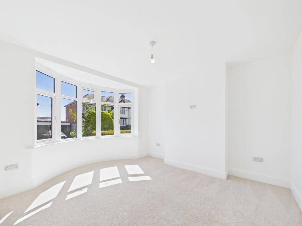 Derwent Avenue, Allestree photo 3