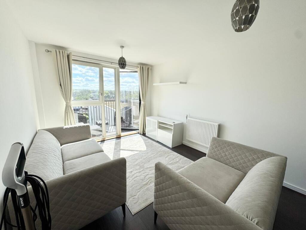 Main image of property: Royal Court CR0