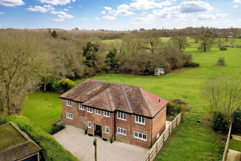 Main image of property: Burnham Avenue, Beaconsfield, Buckinghamshire, HP9