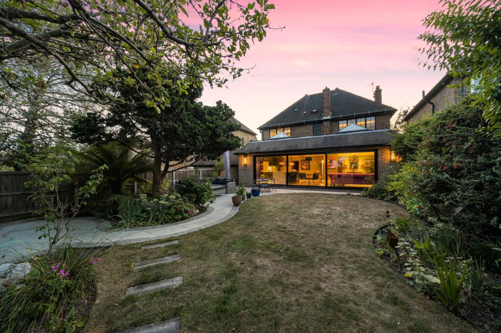 House in London - View 4