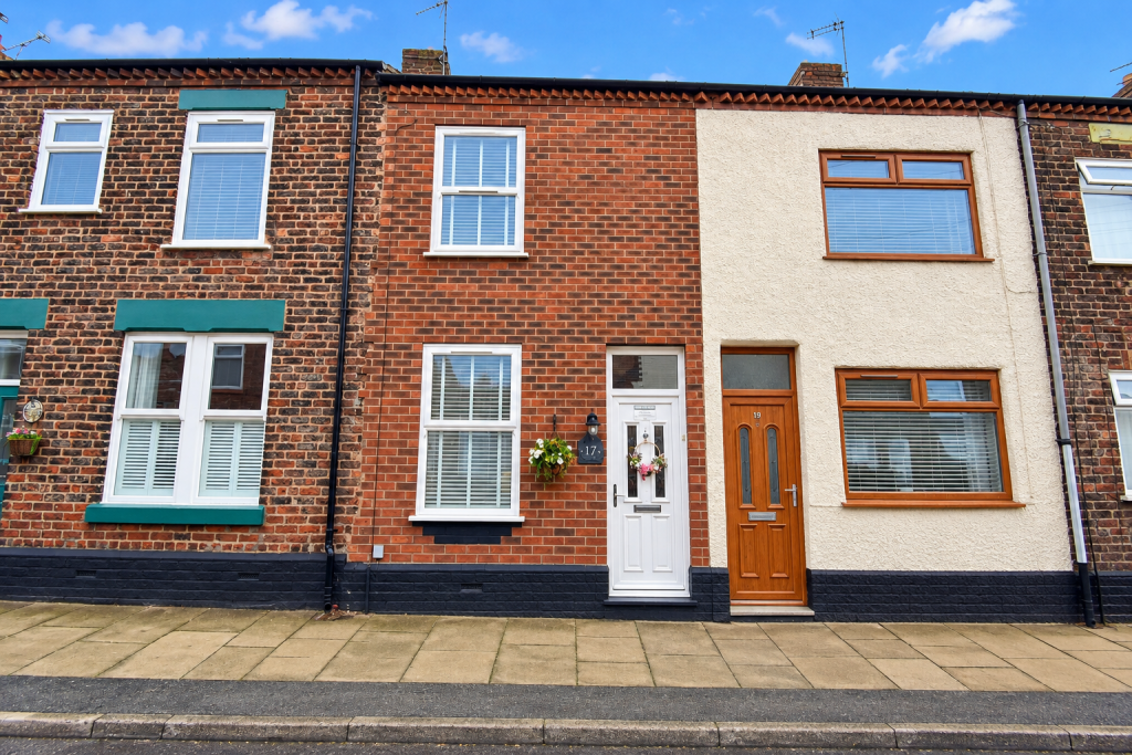 2-bed terraced on Harris Street, Widnes, WA8 0TP, £125,000