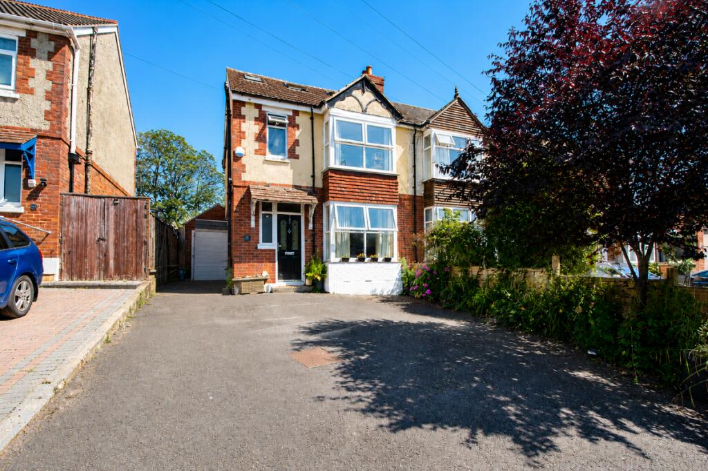 Main image of property: Park Avenue, Widley, PO7 5DP