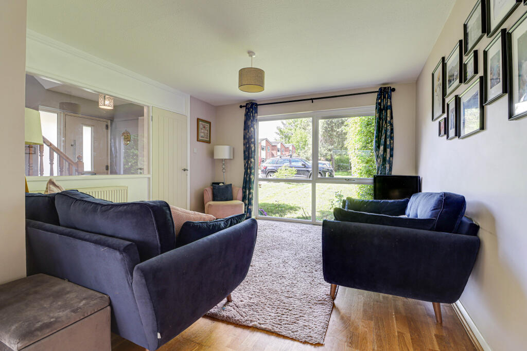 House in St Albans, Redbourn - View 2