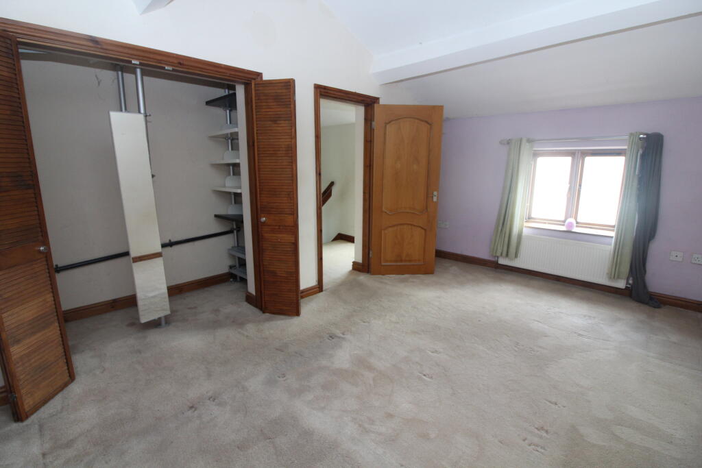 House in West Lancashire, Scarisbrick - More