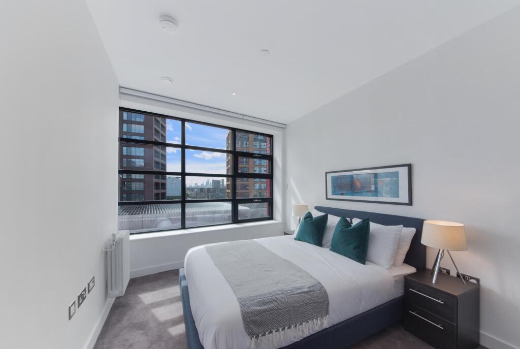 Apartment in London - View 5