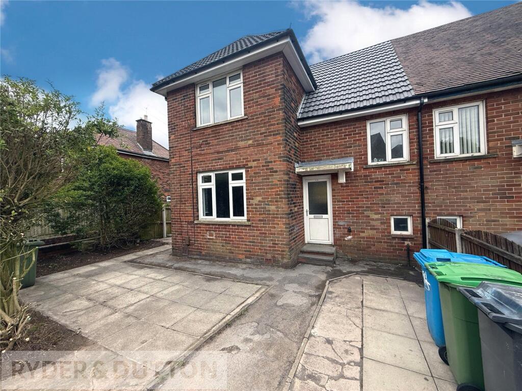 Main image of property: Lowe Green, Royton, Oldham, Greater Manchester, OL2