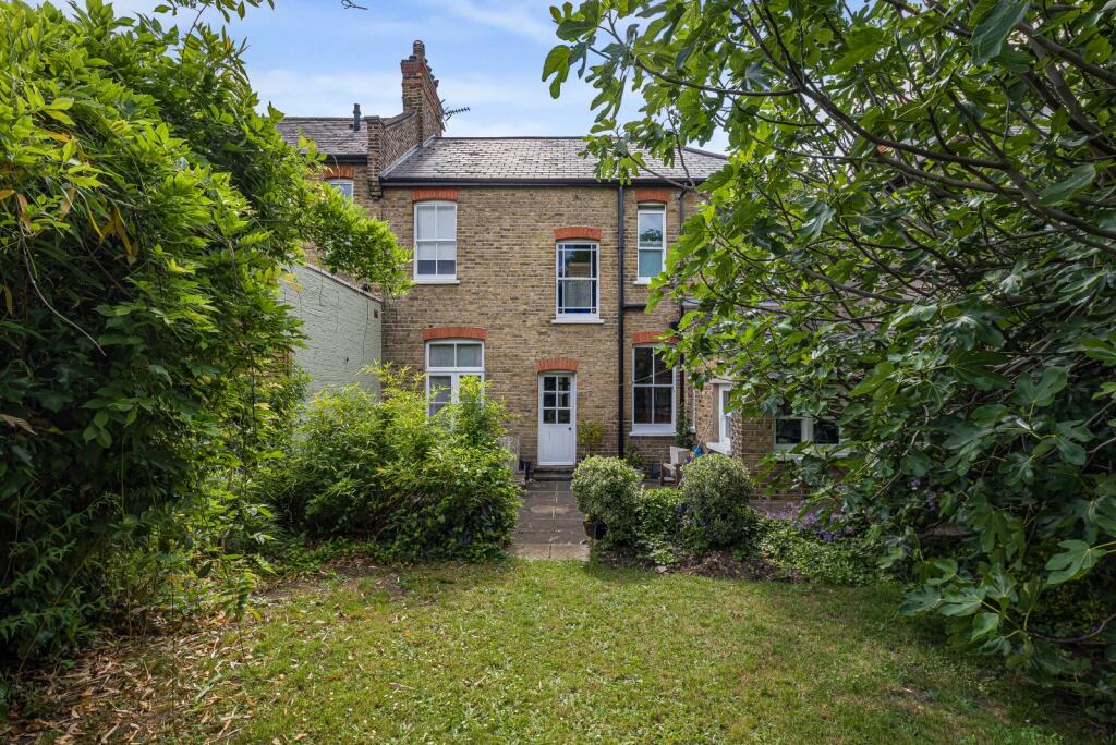 4-bed terraced on Balcaskie Road, Eltham, London, SE9, £1,050,000