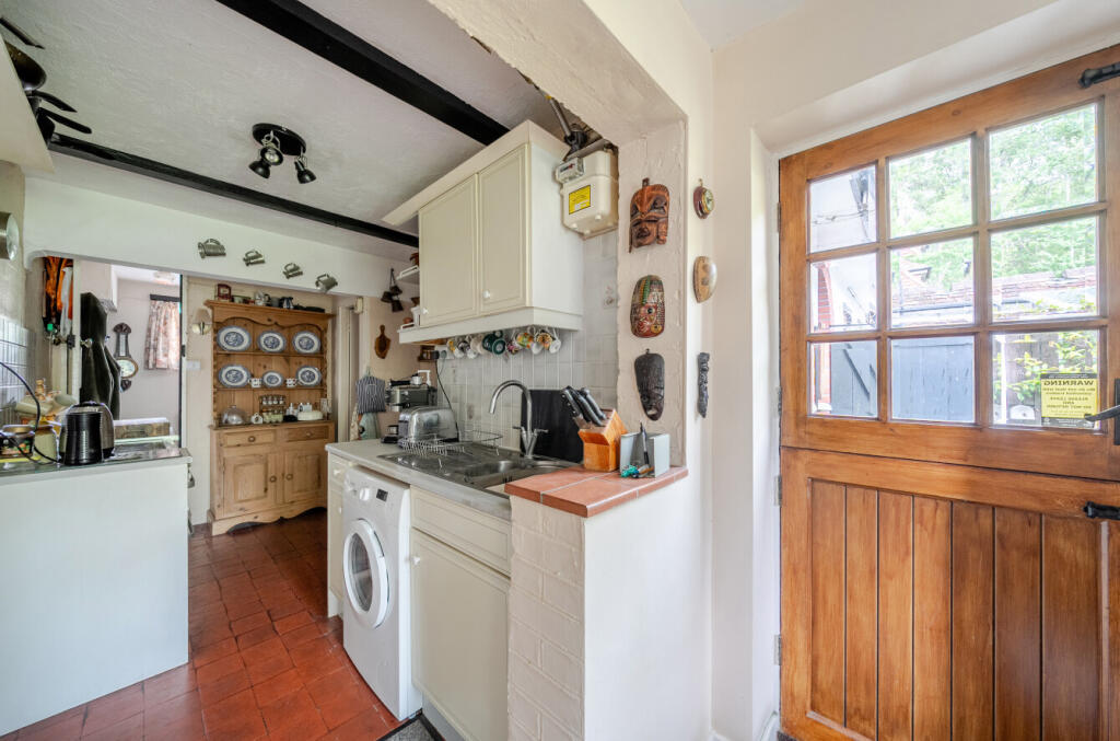 House in Woking, Surrey - View 3