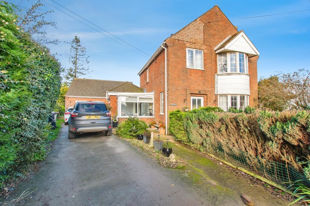 Main image of property: Long Hedges, Fishtoft, Boston