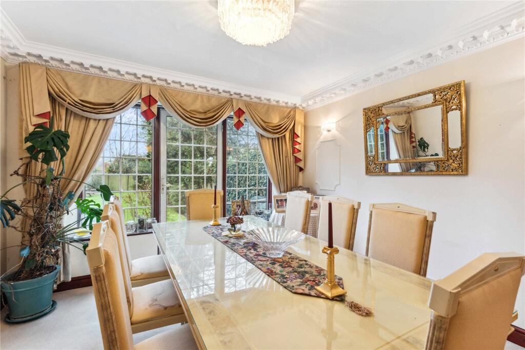 House in London, Park Royal - View 3