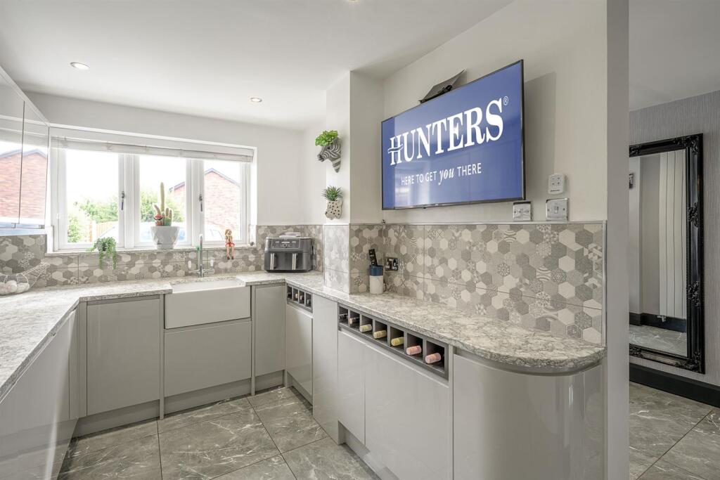 House in Dudley - View 5