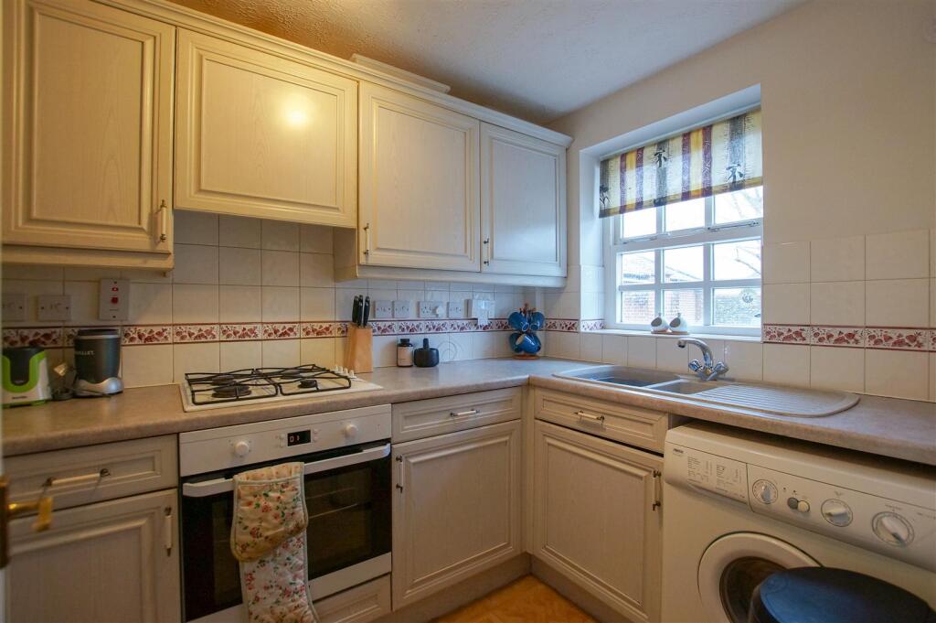 House in Chichester, East Broyle - View 3