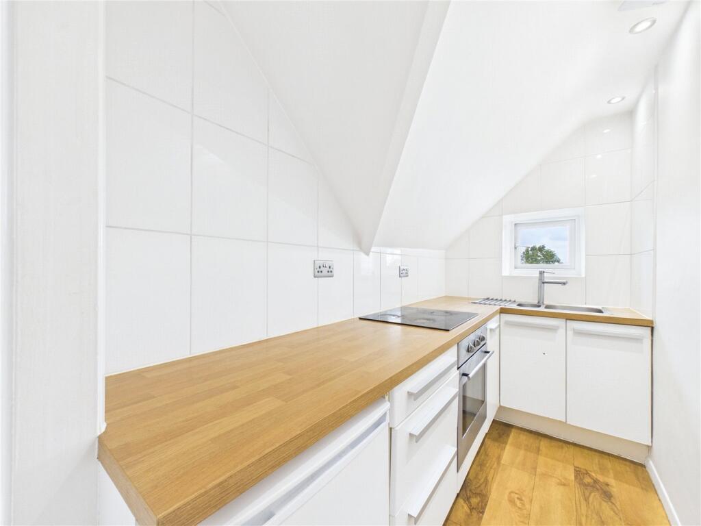 Apartment in London, Bromley Park, Shortlands - View 4
