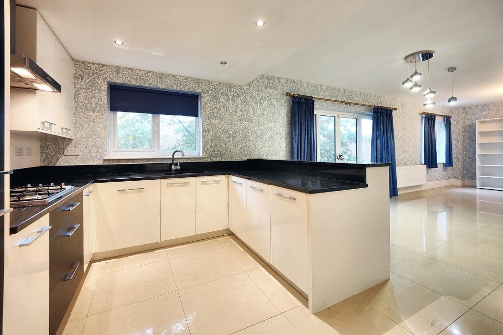House in Lancaster, Luneside West, Marsh - More