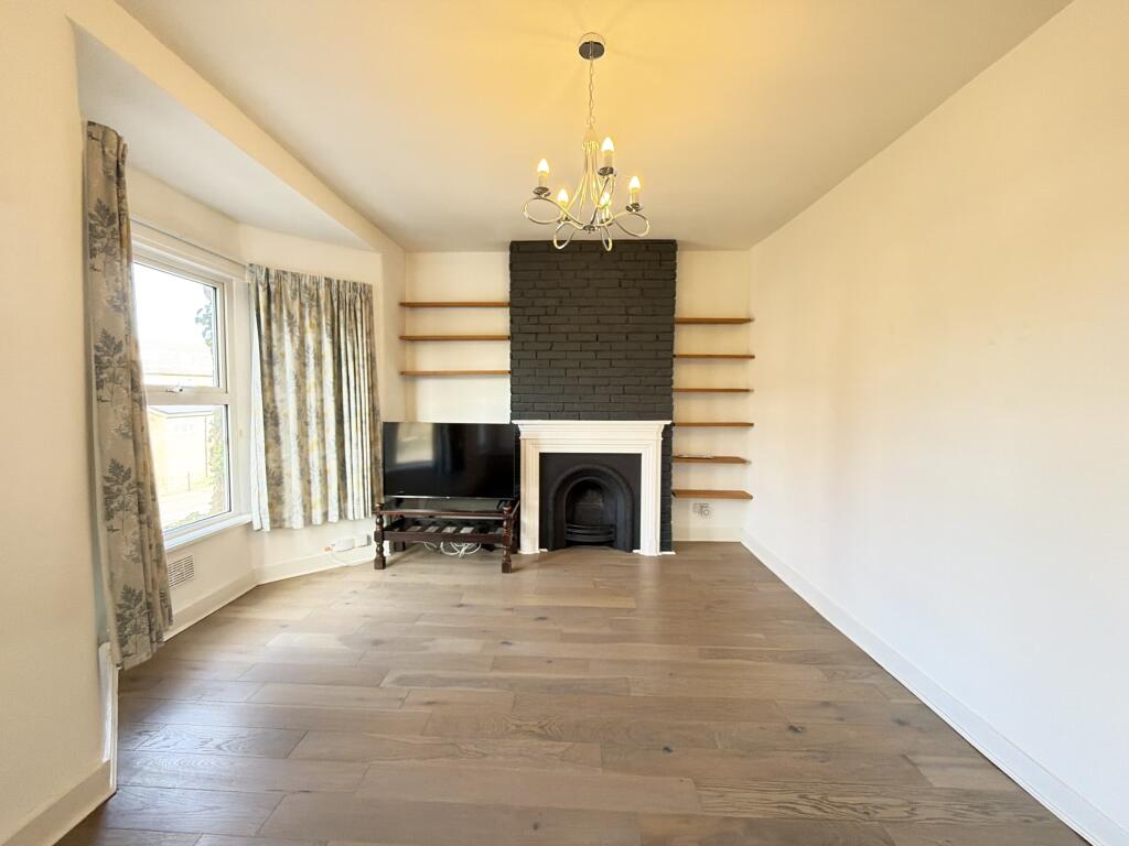 Apartment in London - View 3