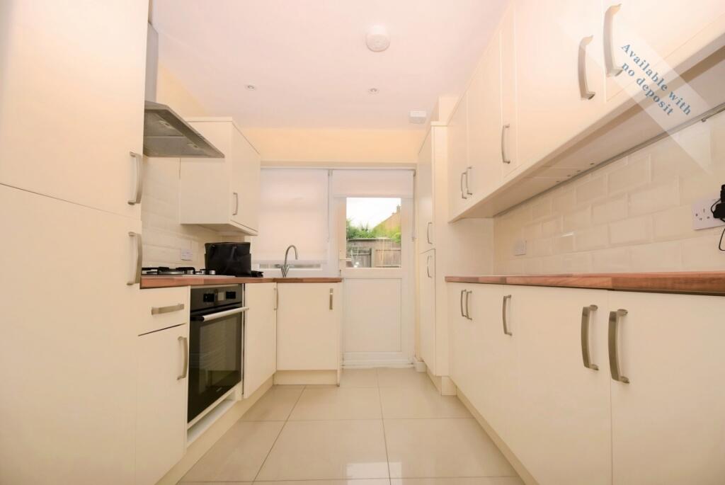 House in Southend-on-Sea - View 2