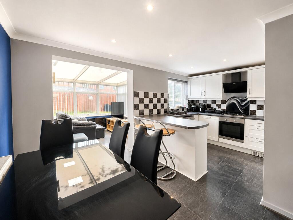 Millhouse Lane, Moreton, Wirral, CH46 photo 4
