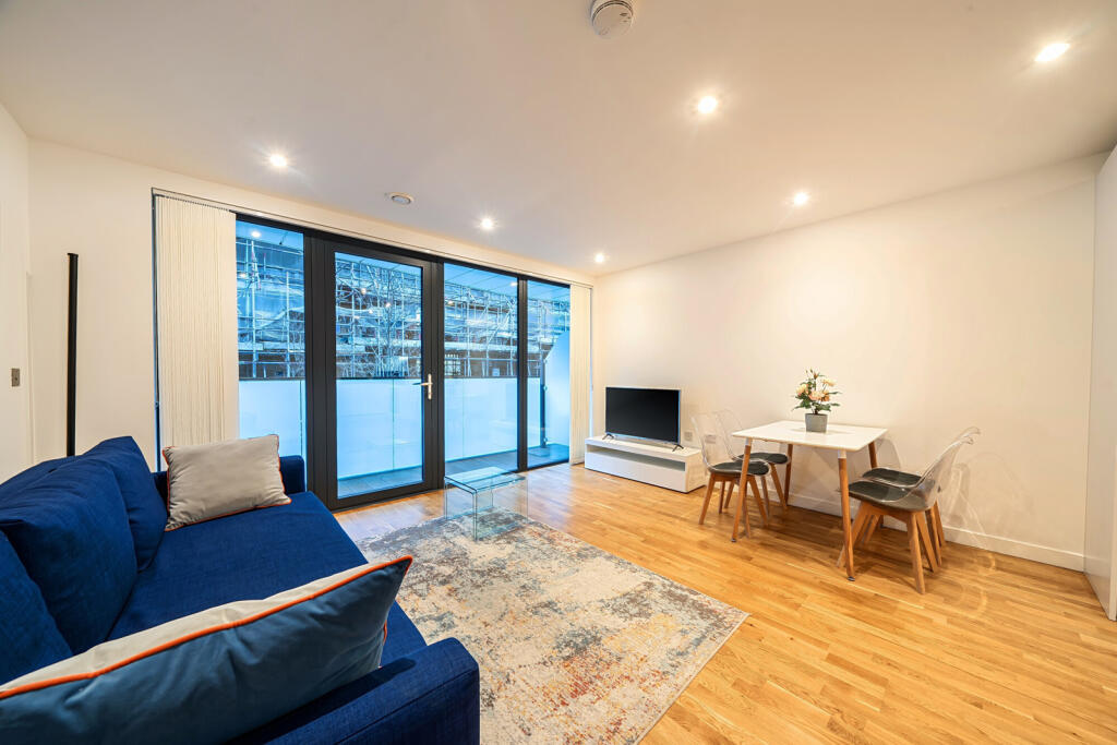 Main image of property: Hawthorne Crescent, Greenwich