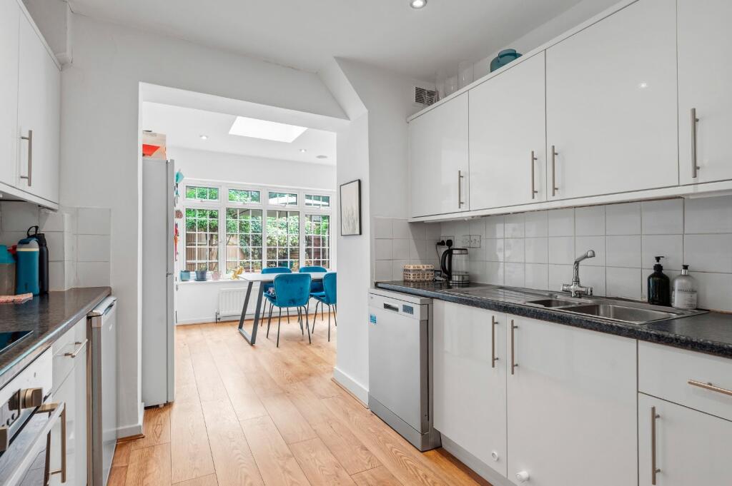 House in London, Canonbury, Highbury - More
