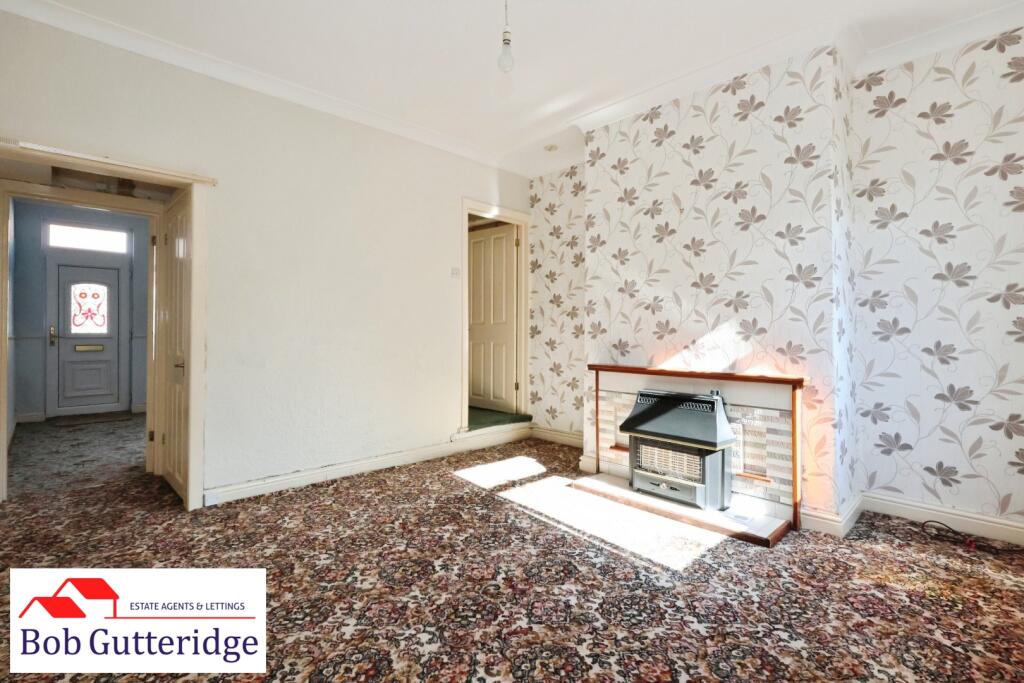 House in Stoke-on-Trent - More