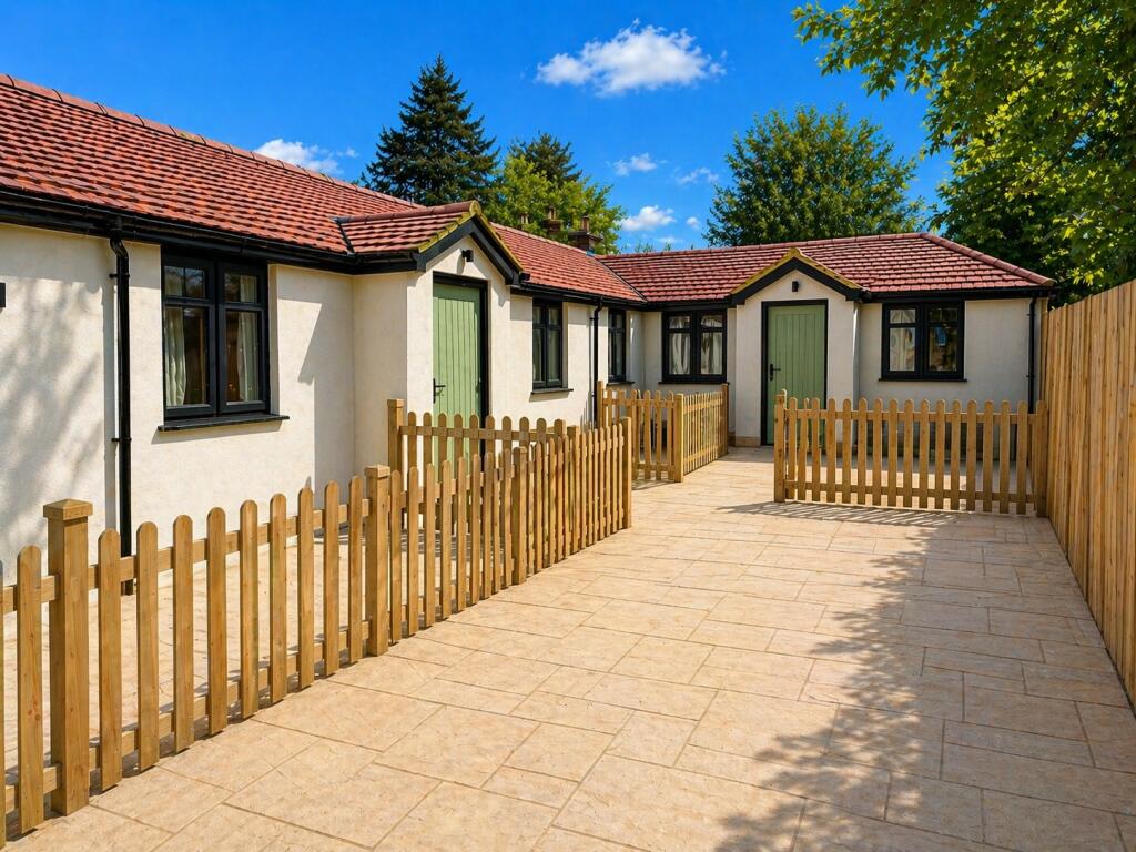 House in Redhill - View 3