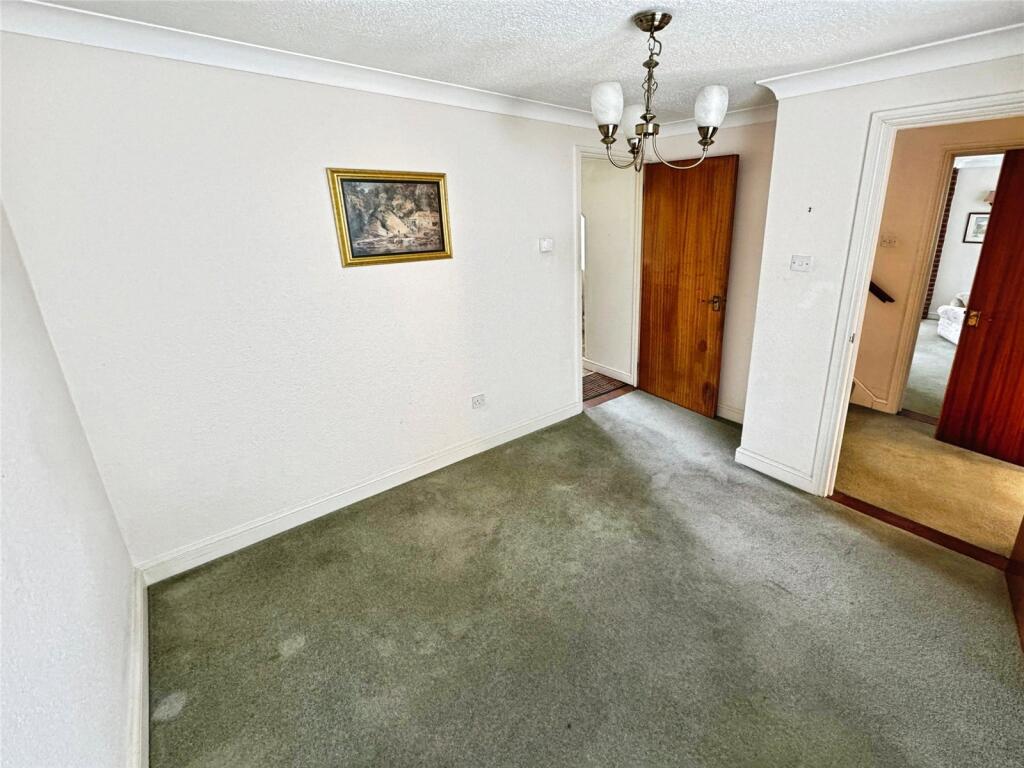 House in Harlow, Essex - View 5