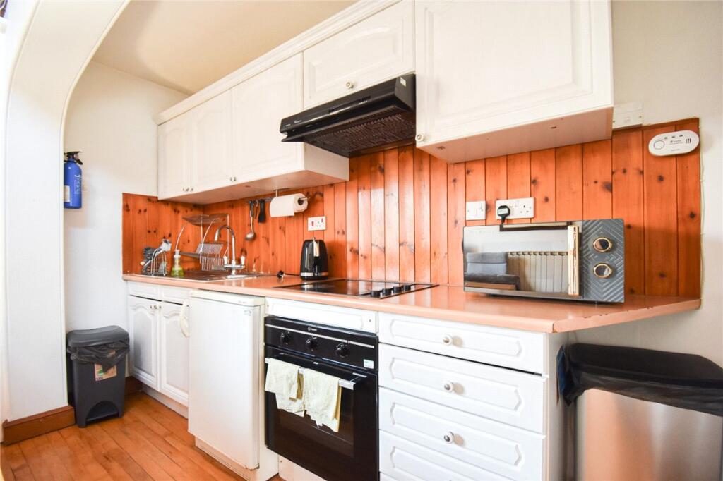 Apartment in Cambridge, Newnham - View 2