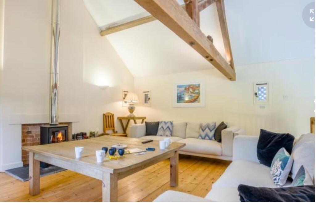 House in Salisbury - View 2