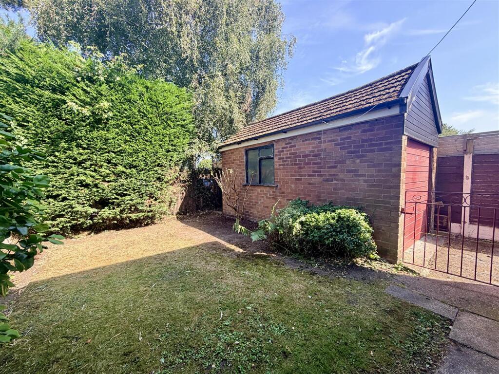 House in Altrincham - View 4