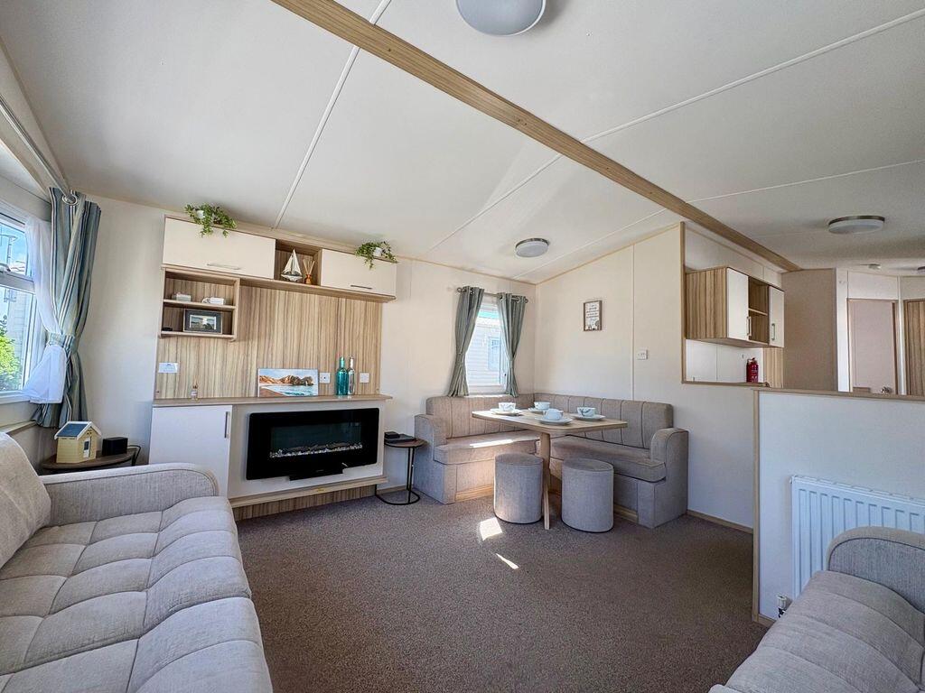 Durdle Door Holiday Park, Main Road, West Lulworth, Wareham, BH20 5PU photo 5
