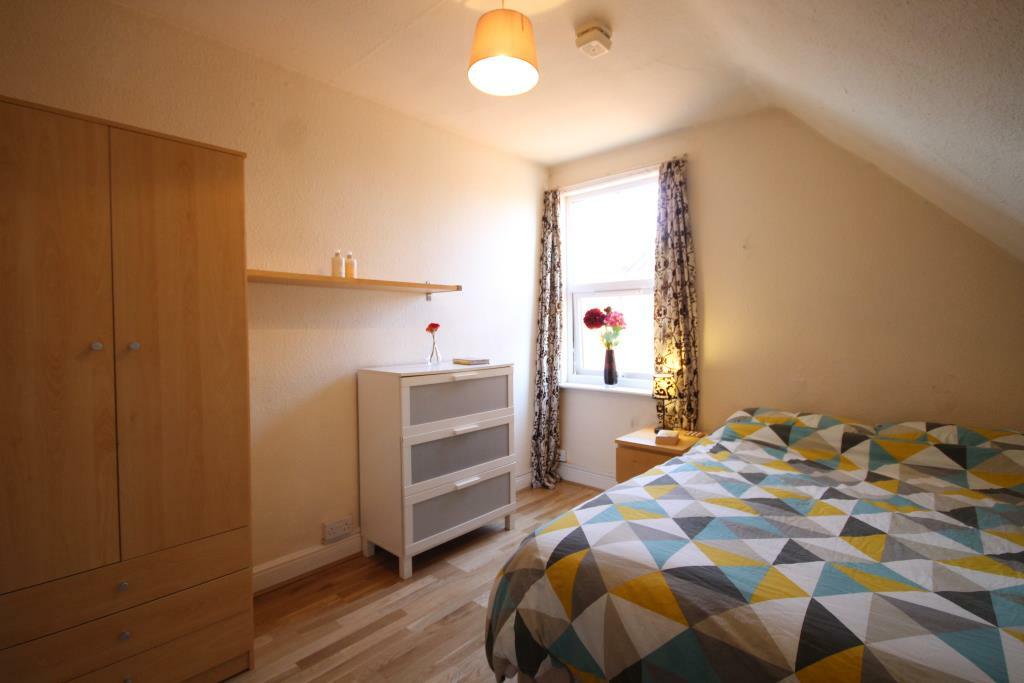 Main image of property: Room 5, Station Road, Beeston, Nottingham, NG9 2AB