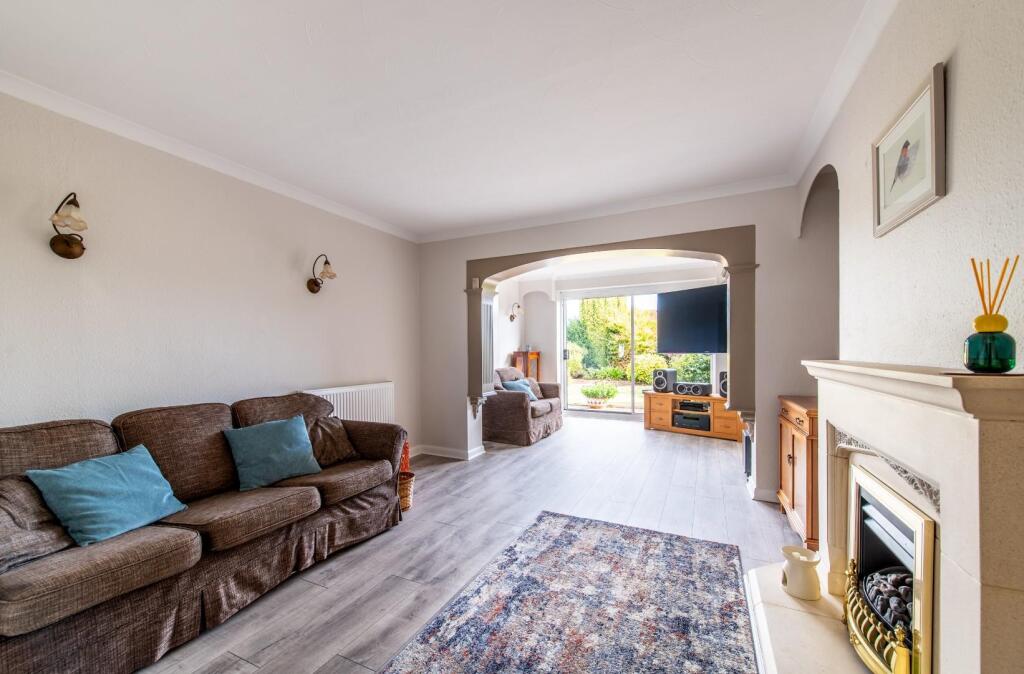House in Gillingham, Medway - View 3