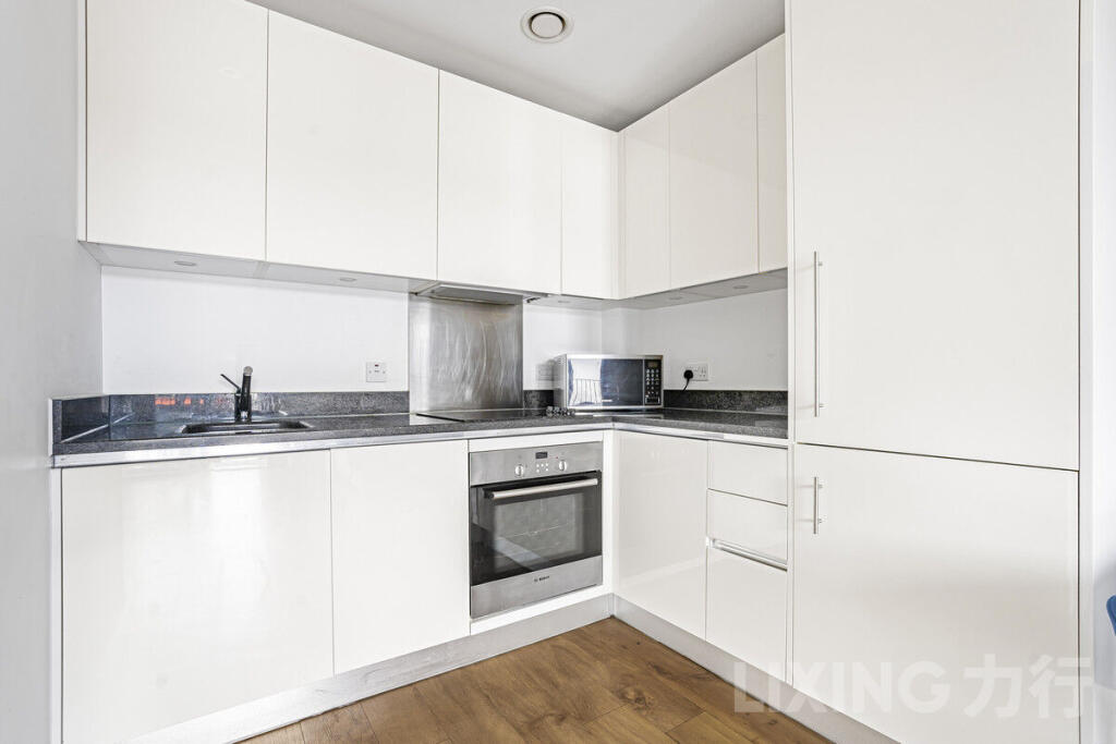 Apartment in London - More
