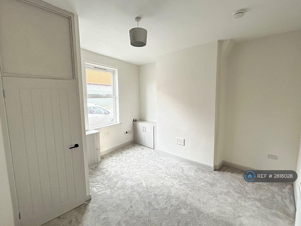 Main image of property: Lord Street, Ashton-Under-Lyne, OL6