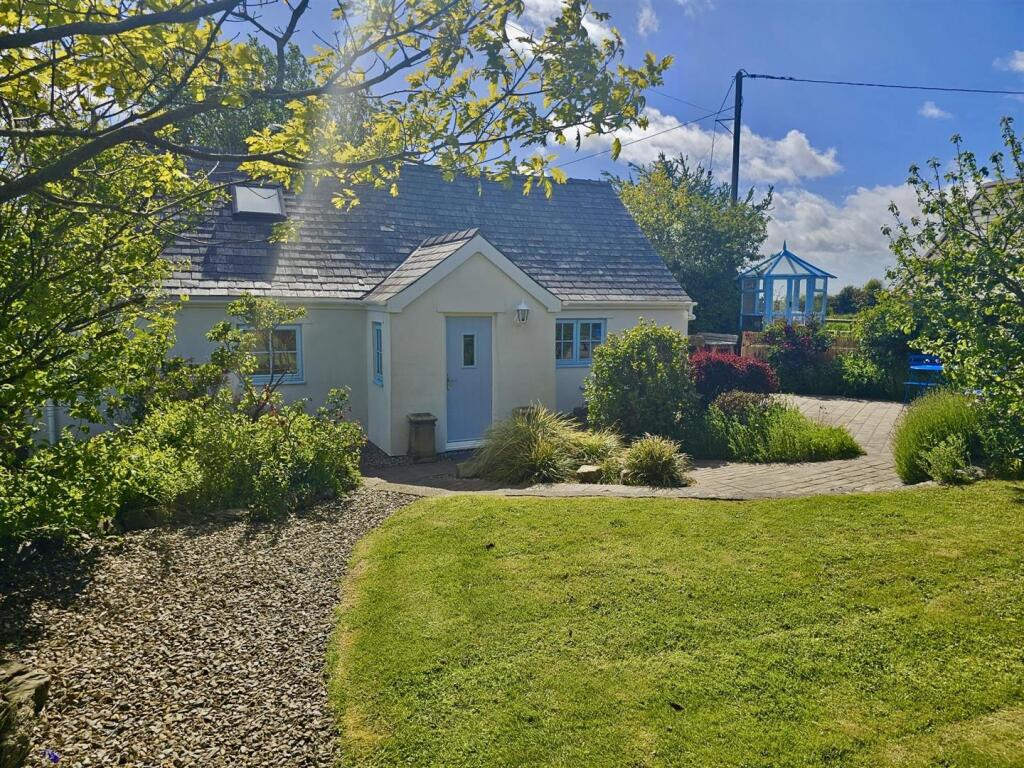 Main image of property: Rhydtrwodd Bach, Edern
