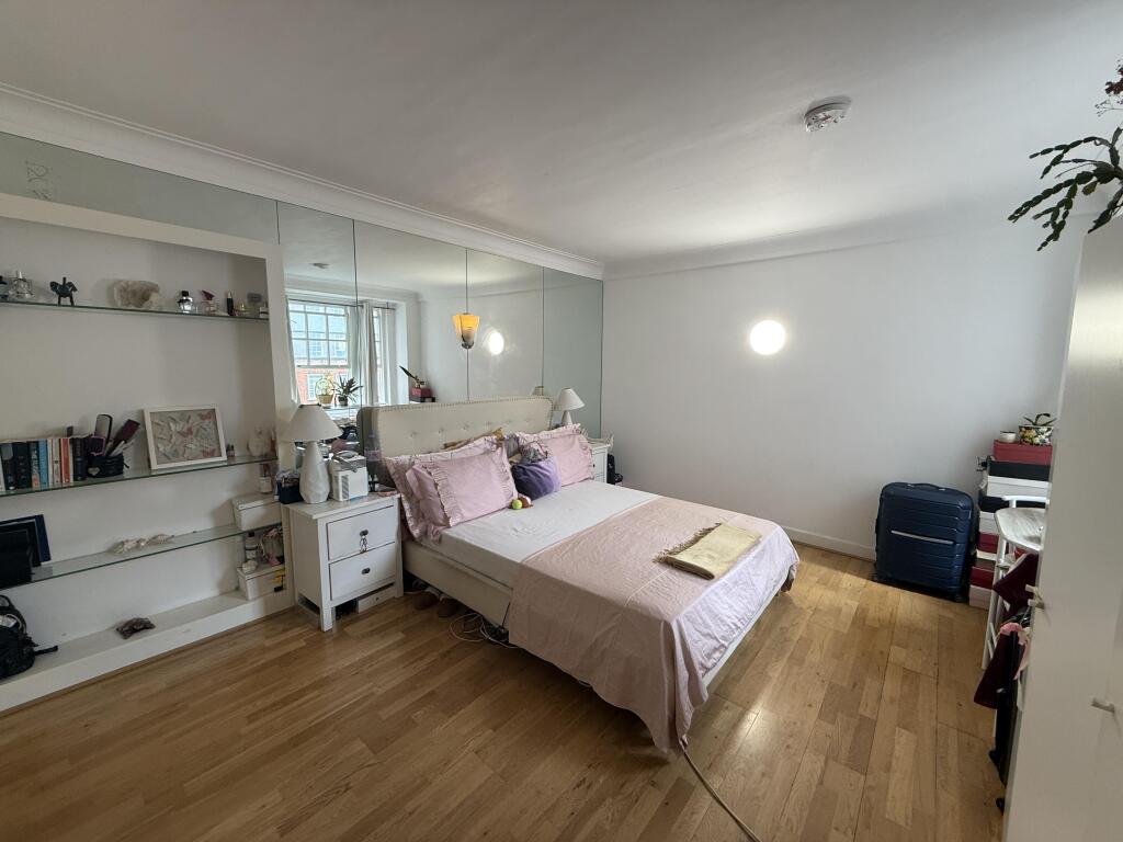 Apartment in London, City of Westminster - View 5