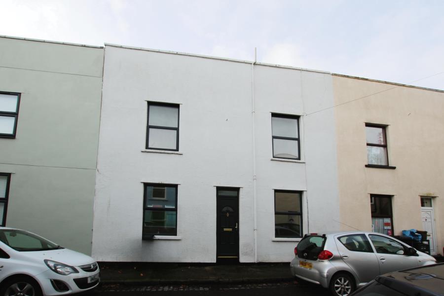 Main image of property: Bath Street - Ashton