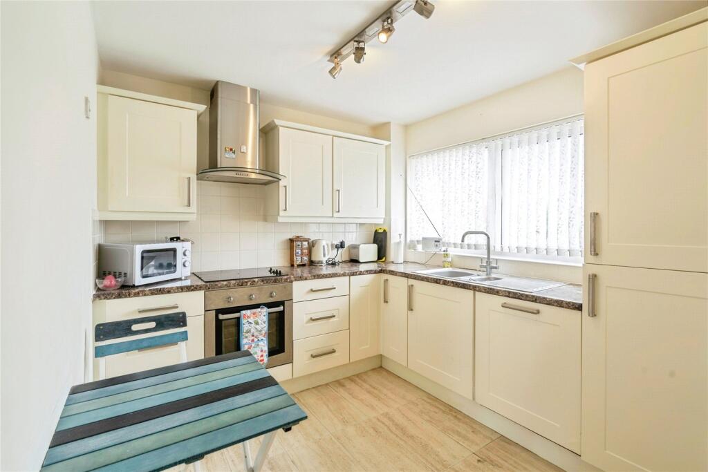 Apartment in Chichester, Selsey - View 4