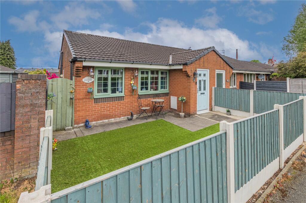 Main image of property: Garforth Street, Chadderton, Oldham, Greater Manchester, OL9