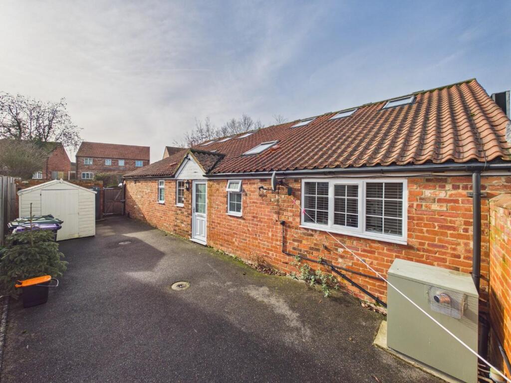 Main image of property: Lincoln Lane, Thorpe-on-the-Hill, Lincoln